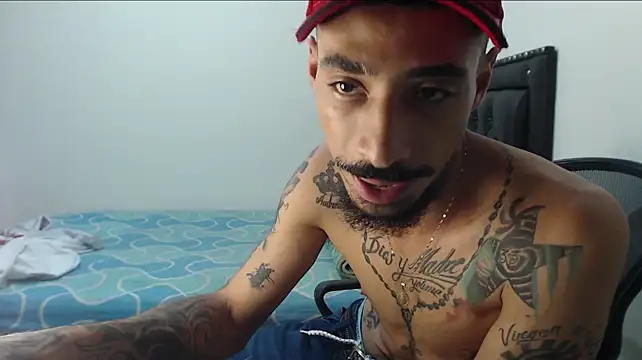 emiliano_hottt webcam