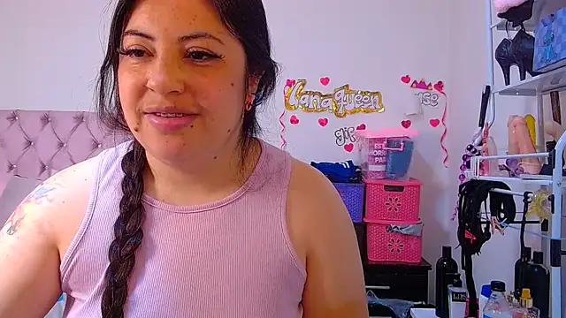 lanaqueen699 webcam