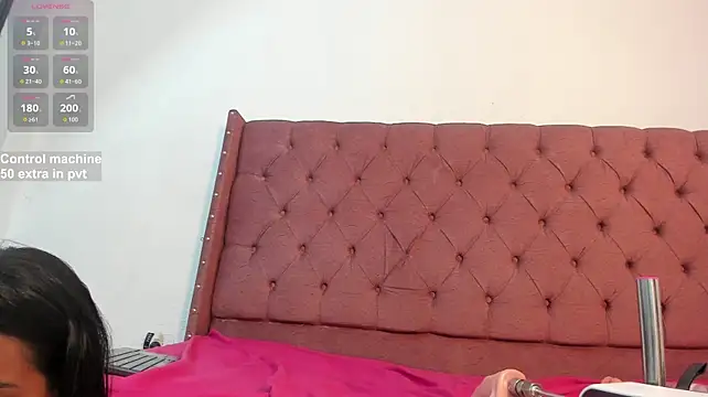 lau_hotfox webcam