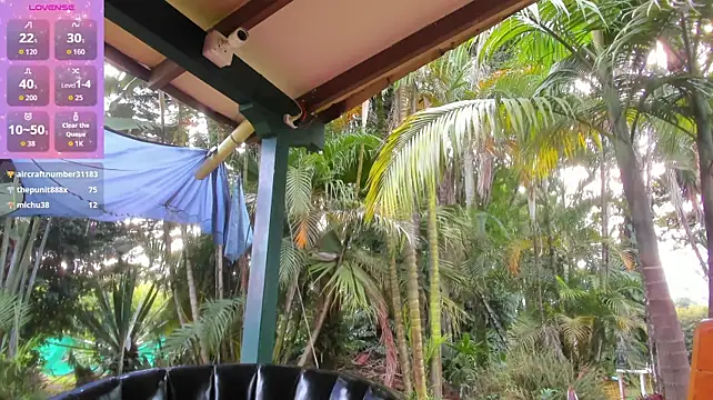 Lunaluxe1001 webcam