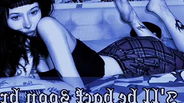 AllisonDeetz webcam