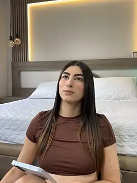 evelyn_hills