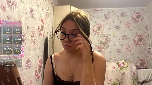 Miss_Aurelia webcam