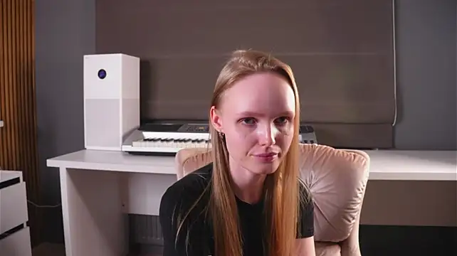 DeandraMowen webcam