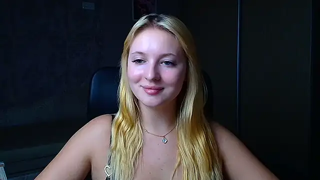 Milka_kiss_ webcam