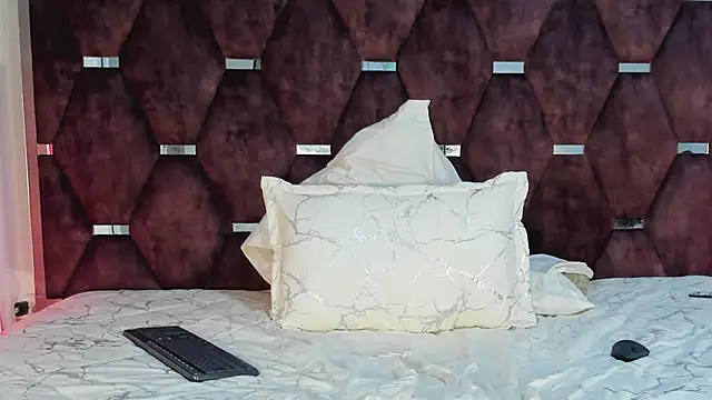 CarolinaGlamour webcam