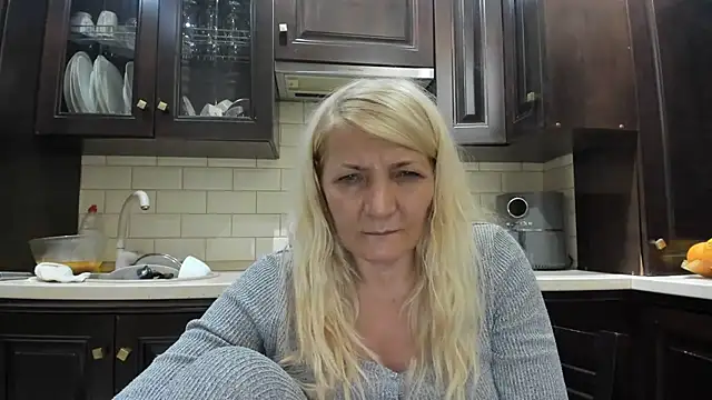ButterflyBlondie webcam