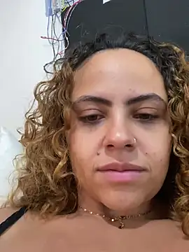 Chloe_Leaozinho webcam