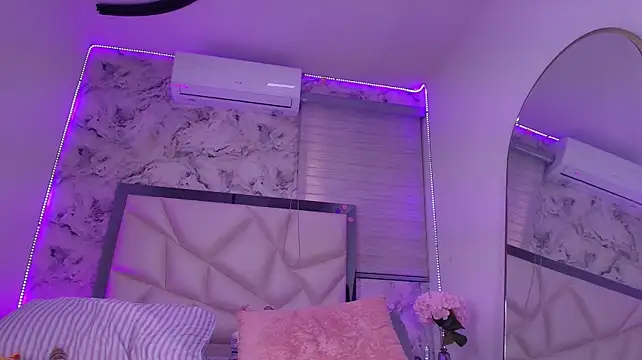 lili_jhonson webcam