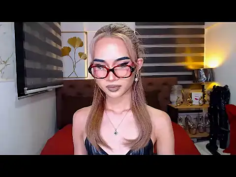 JuicyCockThea webcam