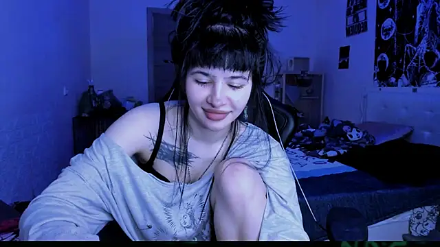 AllisonDeetz webcam