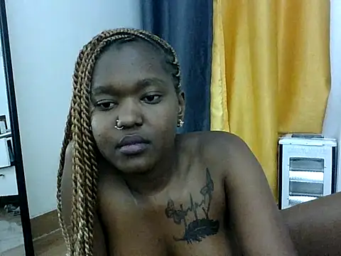 nastymoma webcam