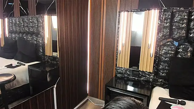 Kysha_Lipss webcam