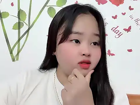 Nhungnhung201 webcam