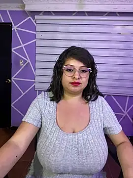 MiiaaJoness