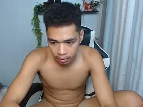 curlyasian_njxx webcam