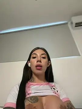 karolvegaa webcam