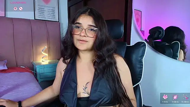 Tifanny_grey live cam on StripChat