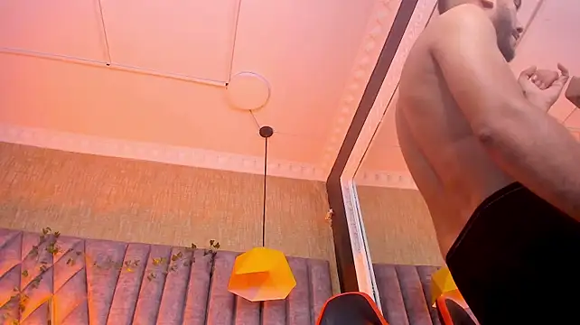 Boss_Domiinator live cam on StripChat