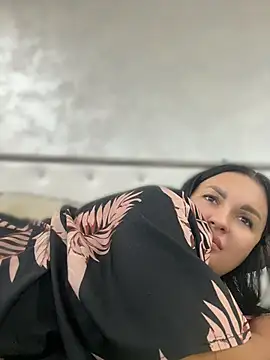 MeganBlueq live cam on StripChat