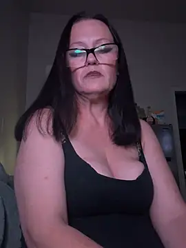 Phatass1223 live cam on StripChat
