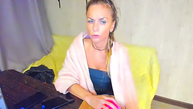 Elizabe_th webcam
