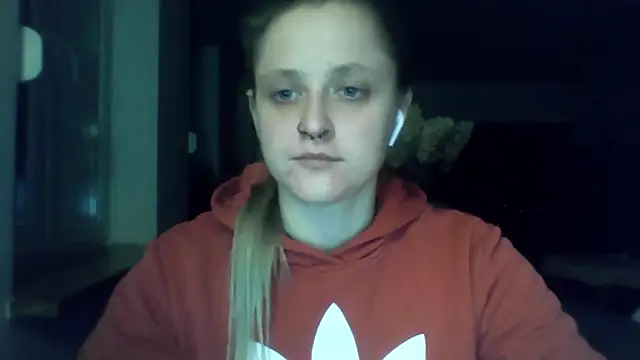 LeaWetGirl webcam
