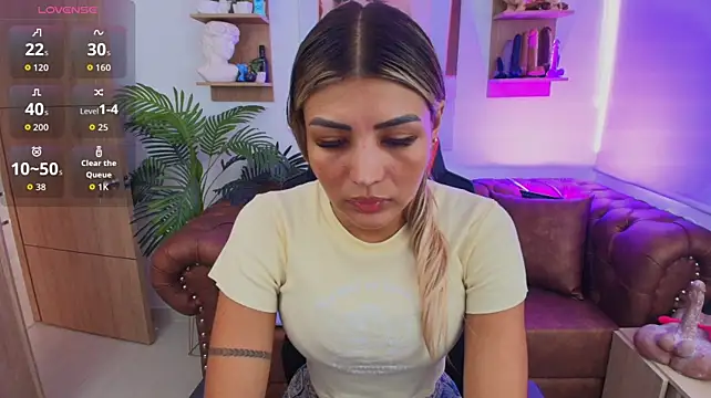 SALOOMEE__ webcam