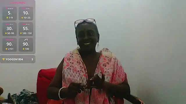 mamakarma1403 webcam
