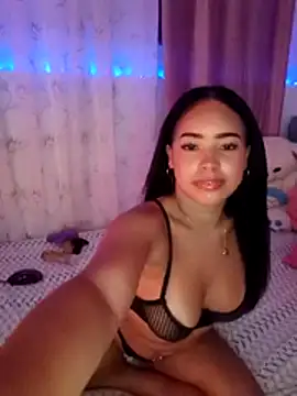 Ju_Latinaa webcam