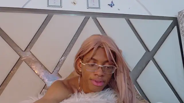 TiffannyValentine webcam