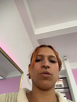 Mia_0-4 webcam