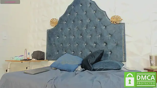 Sophia_lancaster_milf webcam