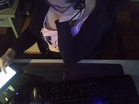 Silvia2277 live cam preview