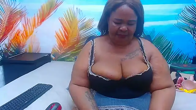 MatureMilfxxx live cam preview
