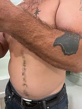 2addictivelyhorny