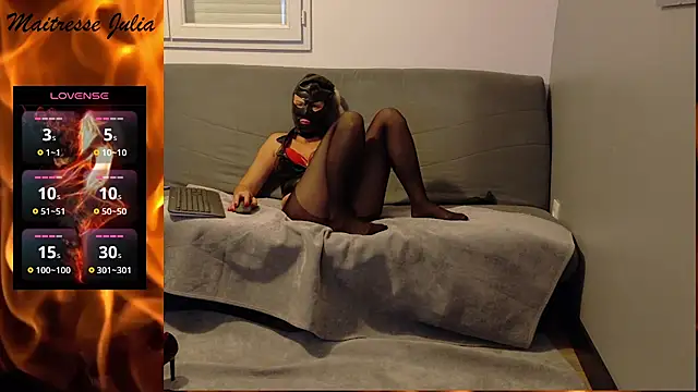 maitresse-julia-045