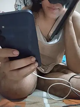 QueenofHair live cam preview
