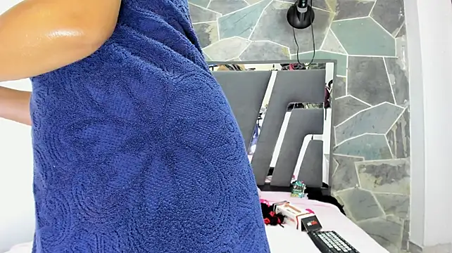 Hanna10_ live cam preview