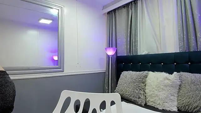 CataleyaReed live cam preview