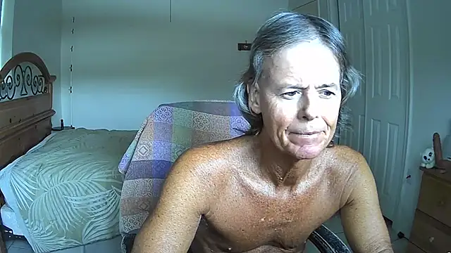 nakeedcowboi65