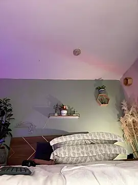 YariRose webcam