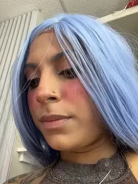 GiaRedd live cam on StripChat
