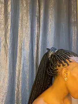 Sexylatisha webcam