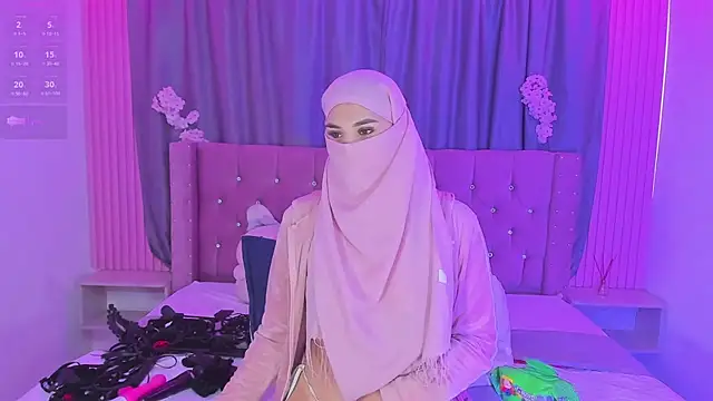 Nayla-Mouna webcam