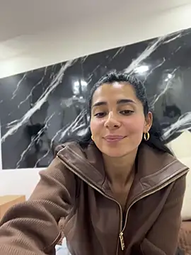Meganmilk1 live sex cam