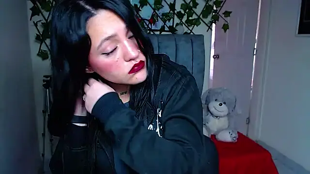 Violettasquirt webcam