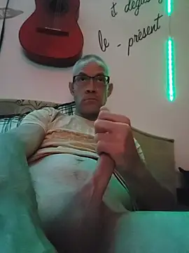 cjrrvjmooorewSghEtyGjky webcam