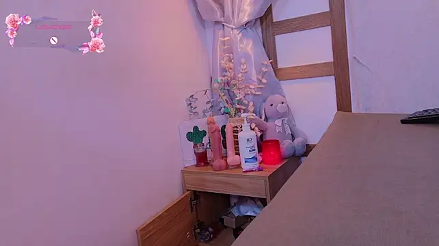 RenataLeclair webcam
