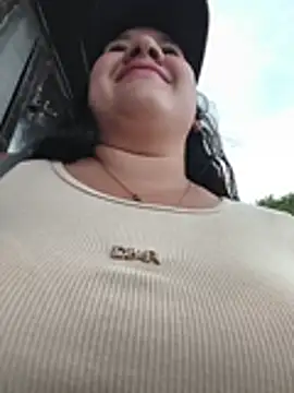 Kendra-daring webcam